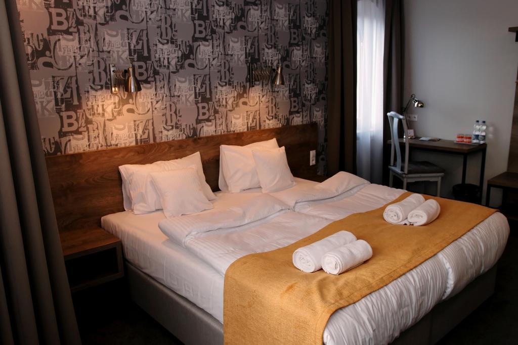 Bed and Breakfast Marcopolo House Варшава Екстер'єр фото